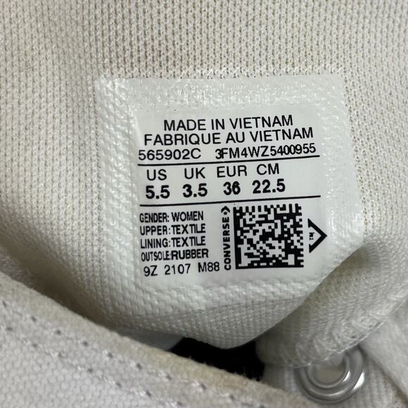 Chuck Taylor All Star Lugged High Top Sneaker Womens 5.5 White - Picture 10 of 10